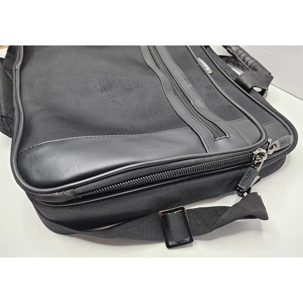 Kenneth Cole Reaction R-Tech Tablet & Netbook Case 19